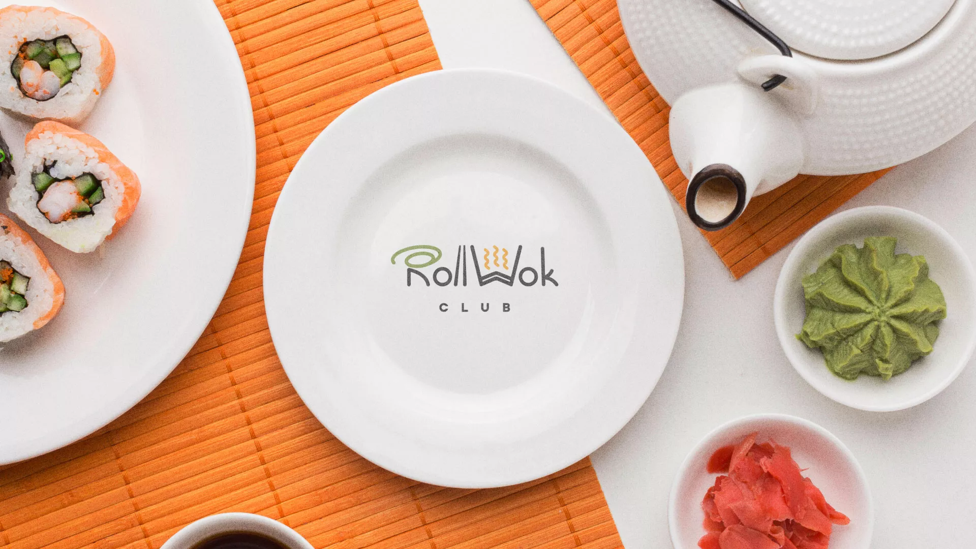 Разработка логотипа и фирменного стиля в Медногорске для суши-бара «Roll Wok Club» Разработка логотипа и фирменного стиля в Медногорске для суши-бара «Roll Wok Club»